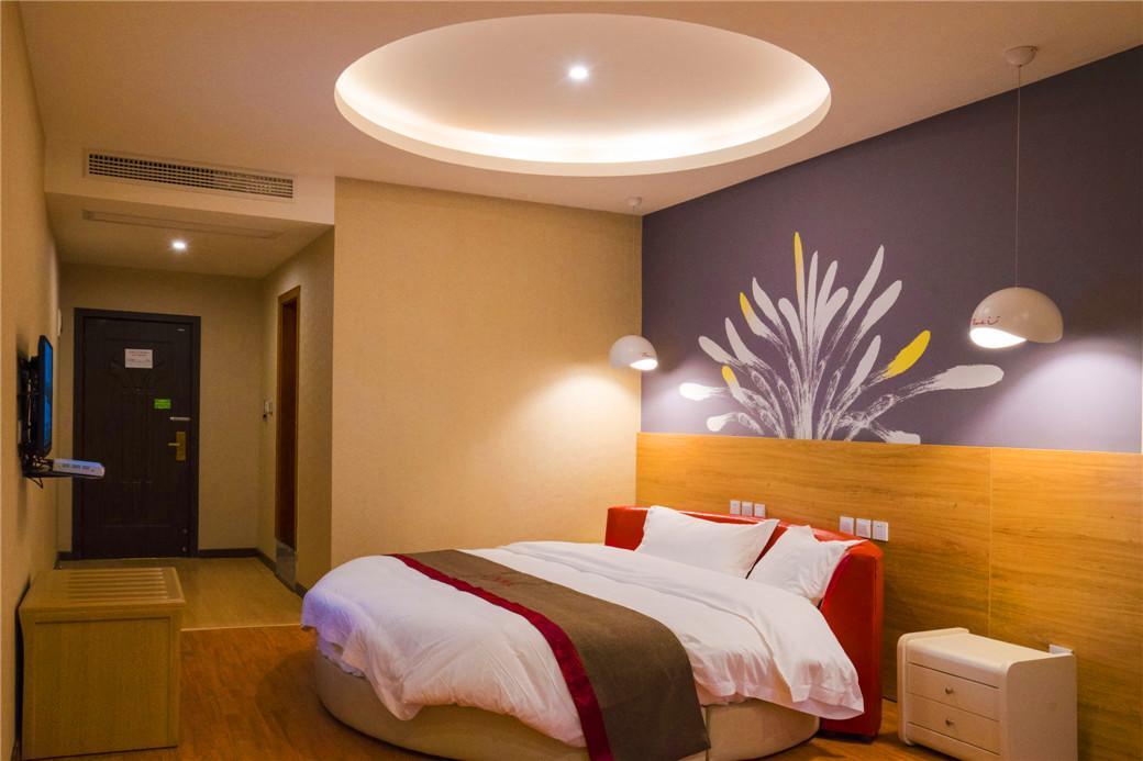 Thank Inn Chain Hotel Sichuan Guangan Wusheng County Hongwu Avenue Екстер'єр фото